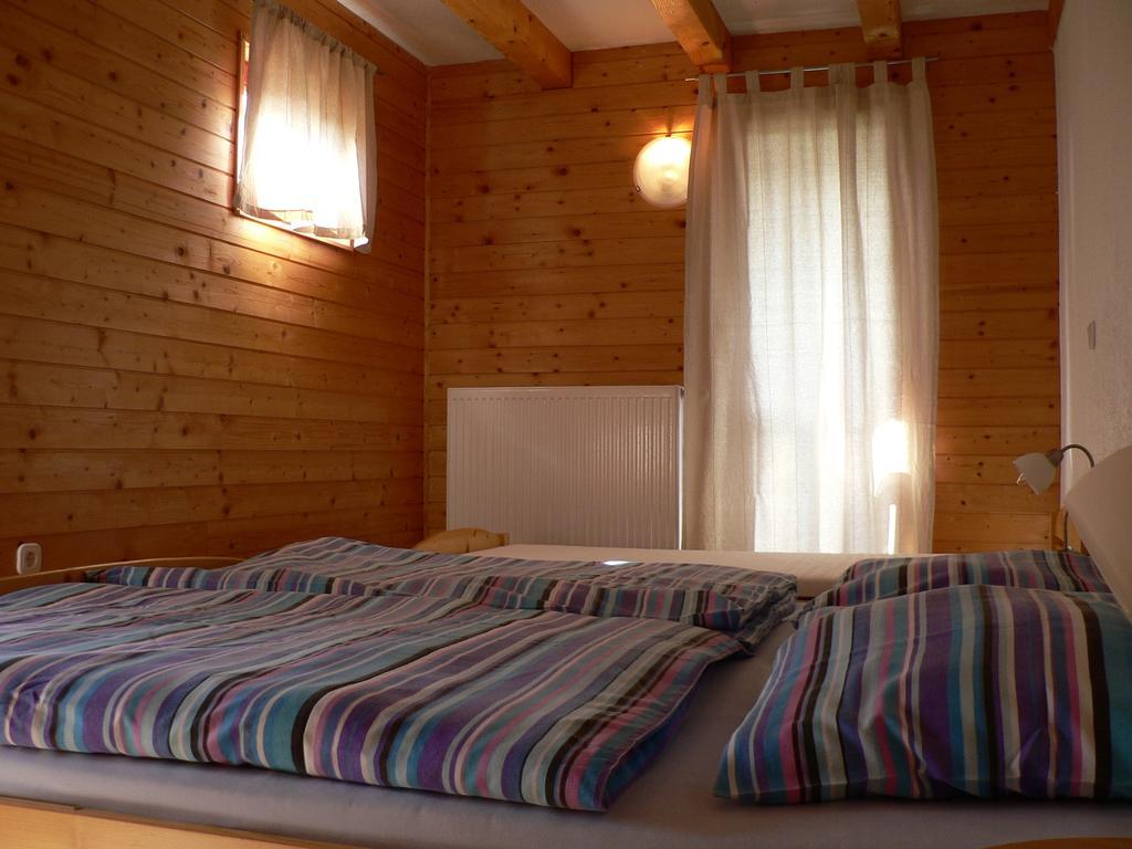 Apartments And Holiday Home Grohar Kranjska Gora Quarto foto