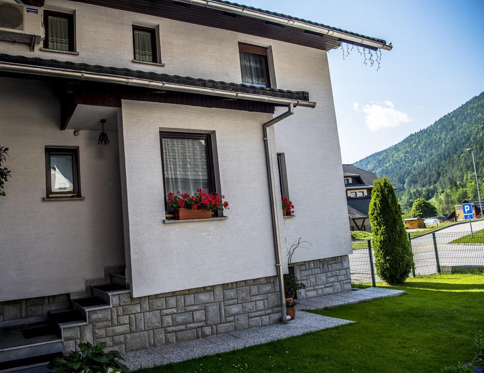 Apartments And Holiday Home Grohar Kranjska Gora Exterior foto